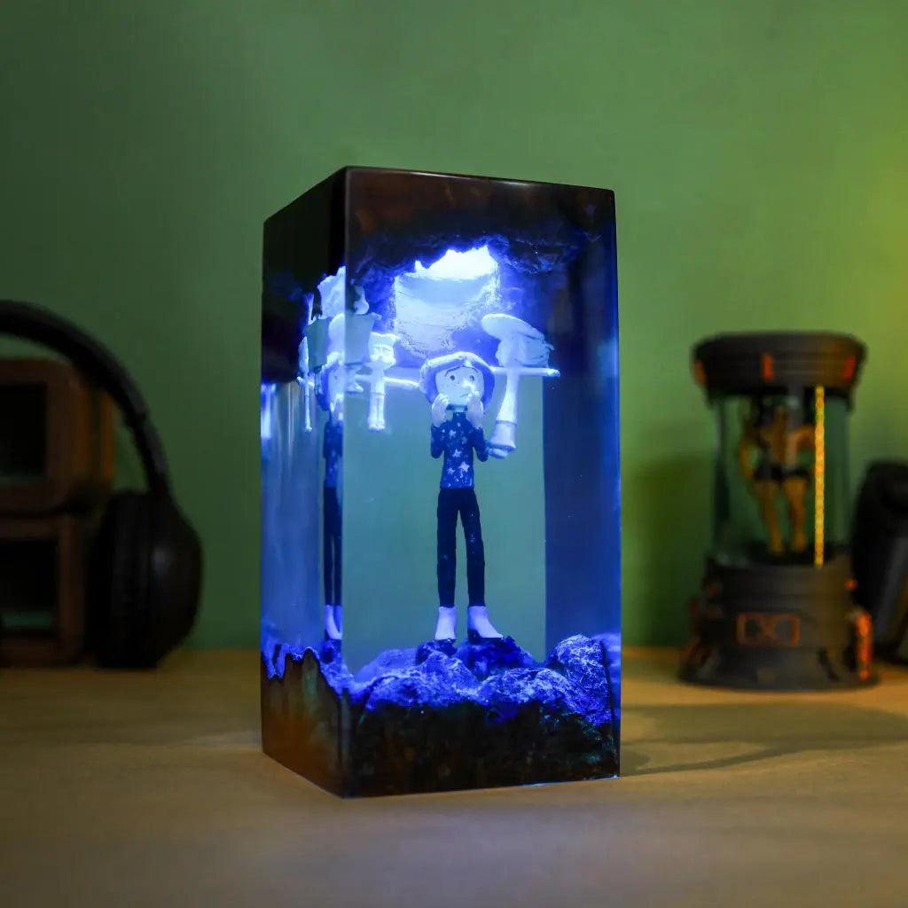 Coraline Resin Lamp